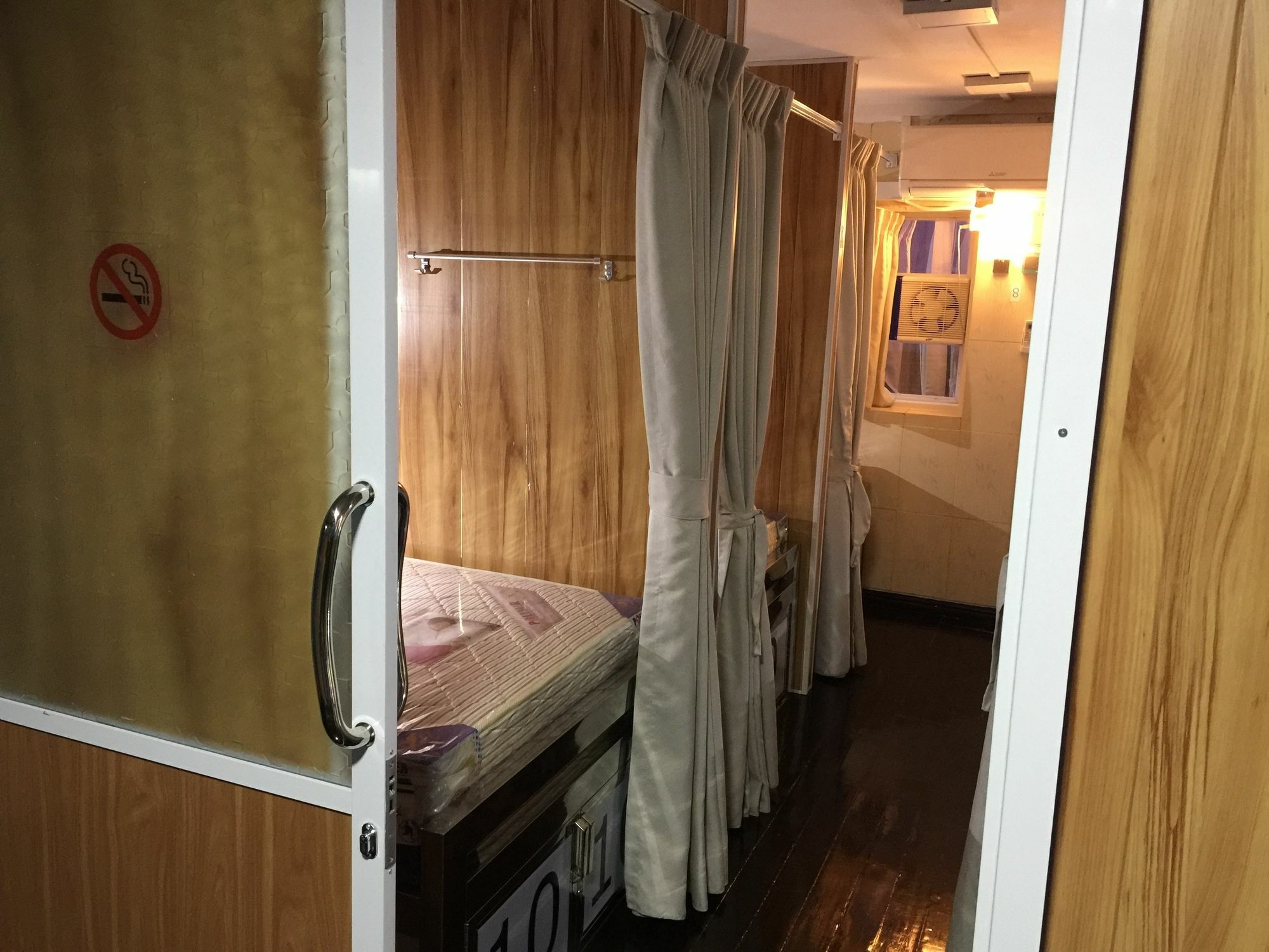 Htinn Yue Tann Hostel Rangoon Eksteriør billede